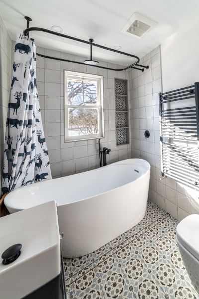 Cost of Bathtub Renovation in Longmont